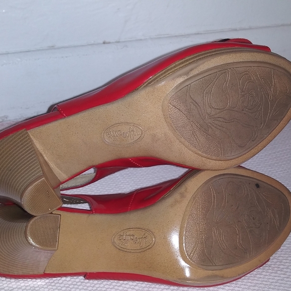 EuroSoft bySofft Red Slingback Sandal Shoes Women's US 7.5M - Picture 12 of 13
